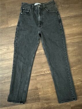Abercrombie & Fitch Ultra High-Rise Ankle Straight Black Jeans